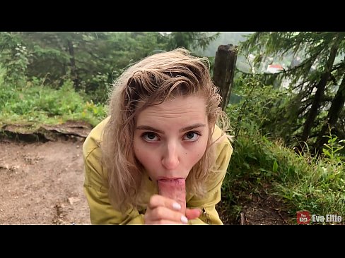 ❤️ Mädchen schluckt Sperma nach einem öffentlichen Blowjob - Eva Elfi Fucking bei uns ❌️❤
